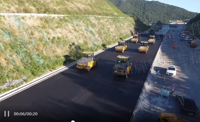 六橫公路大橋：瀝青路面的機(jī)械大秀