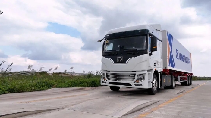“雙11”呼喚“當(dāng)日達(dá)”！徐工4&times;2底充牽引車助力物流運(yùn)輸！
